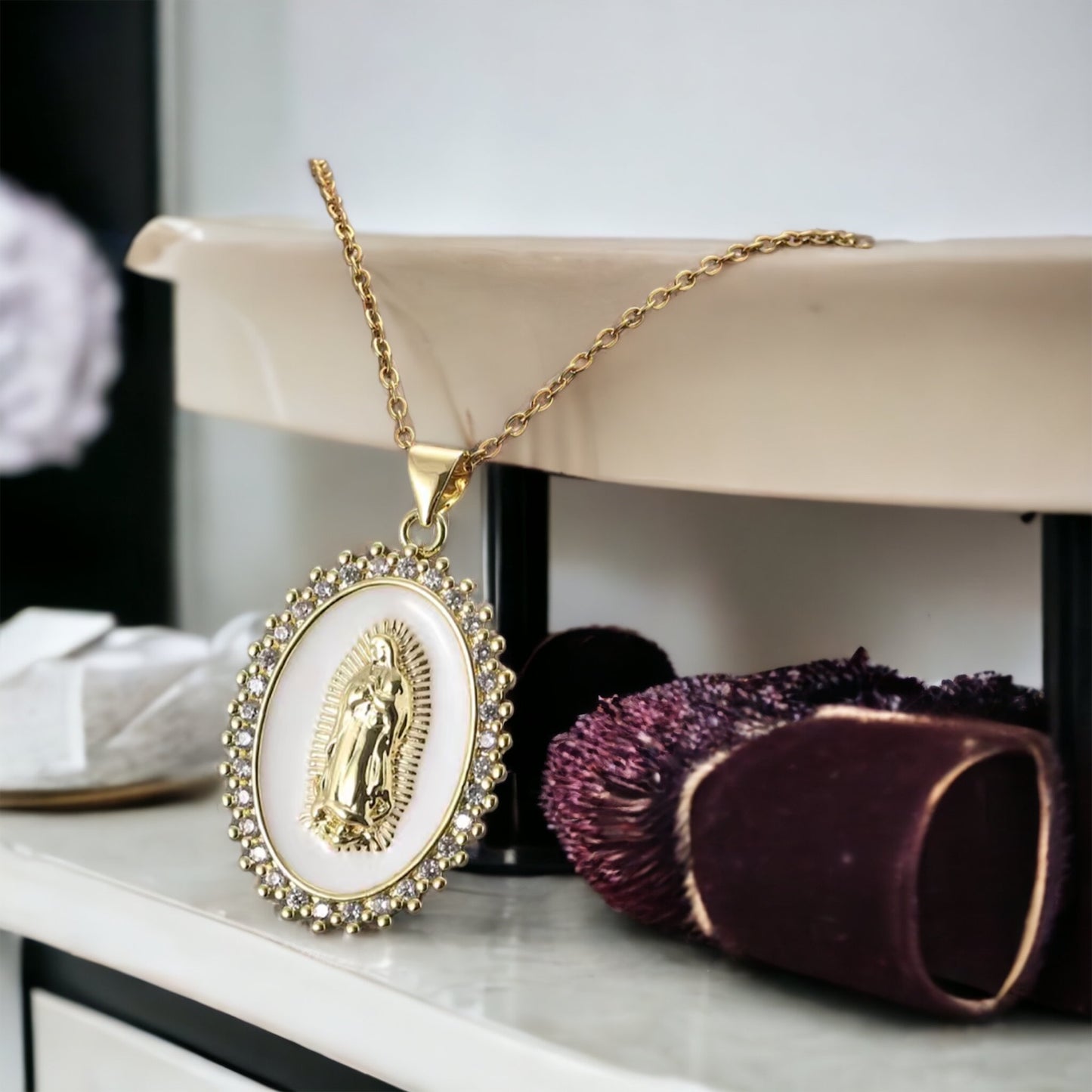 Mary pendant with original chain