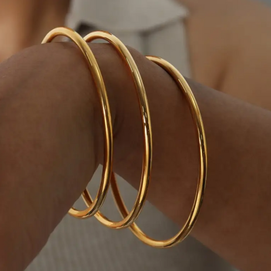 The Kelly Bangle